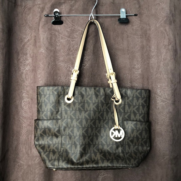 Like-new Michael Kors tote bag - Picture 1 of 6
